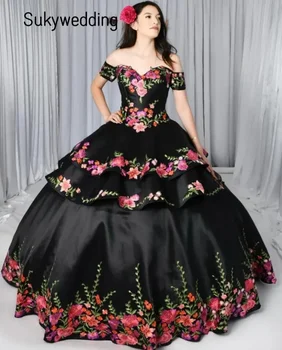 Črna Quinceanera Obleke s Snemljivo Krilo Vezeni Cvetlični Off Ramo Plus Velikost Sweet 16 Obleko Mehiški Temo Dobil